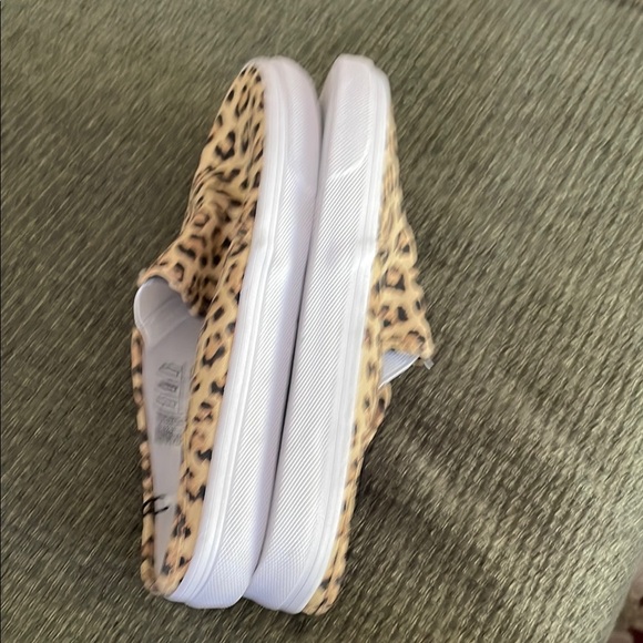 Divided H&M Leopard Print Slip-On Sneakers - Picture 4 of 6
